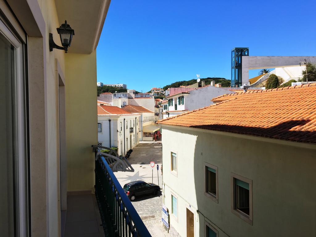 Sao Martinho Do Porto Beach Apartment Exterior photo